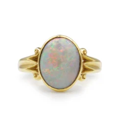 18ct Yellow Gold Vintage Opal Ring