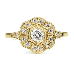 18ct Yellow Gold Vintage Style Diamond Cluster Ring