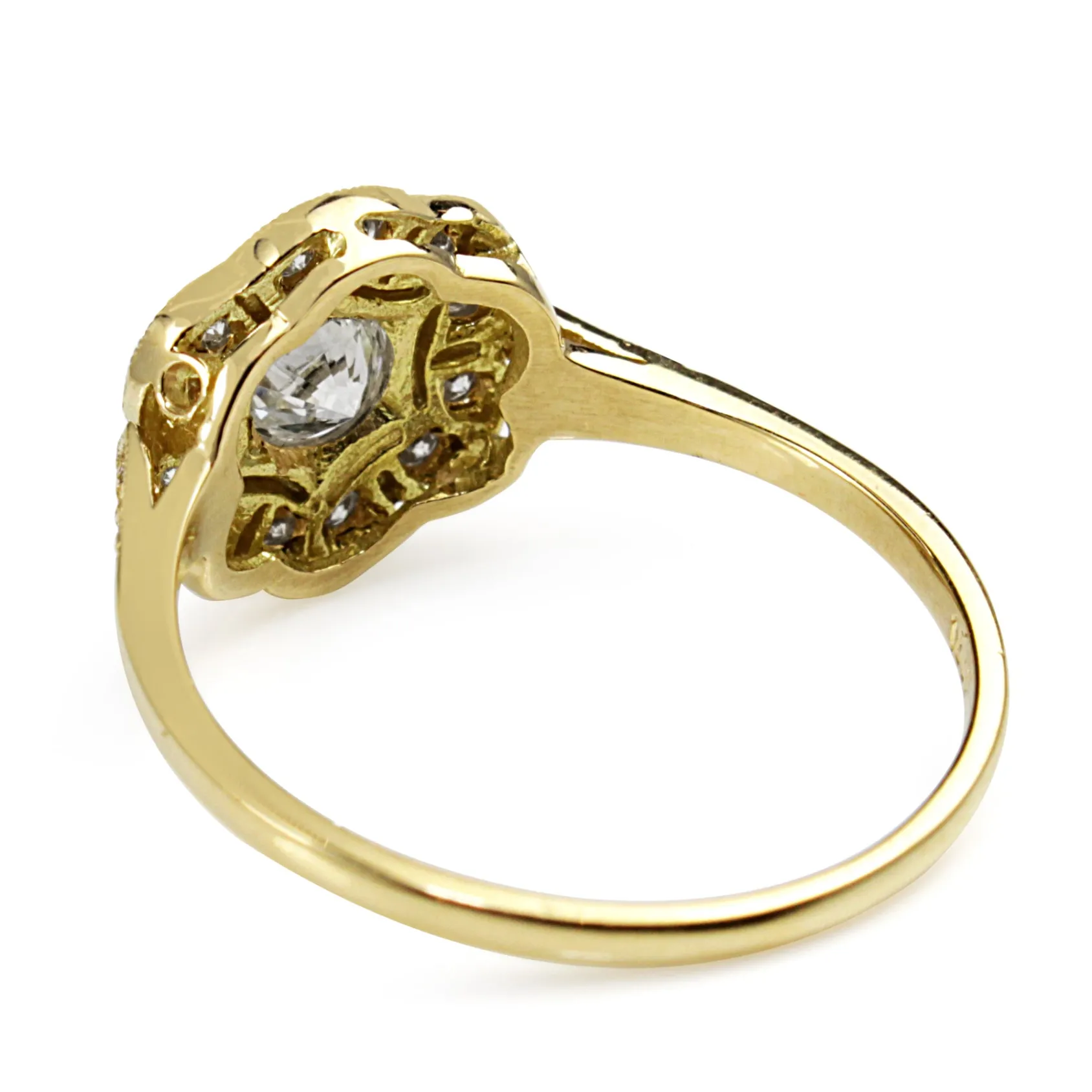 18ct Yellow Gold Vintage Style Diamond Cluster Ring