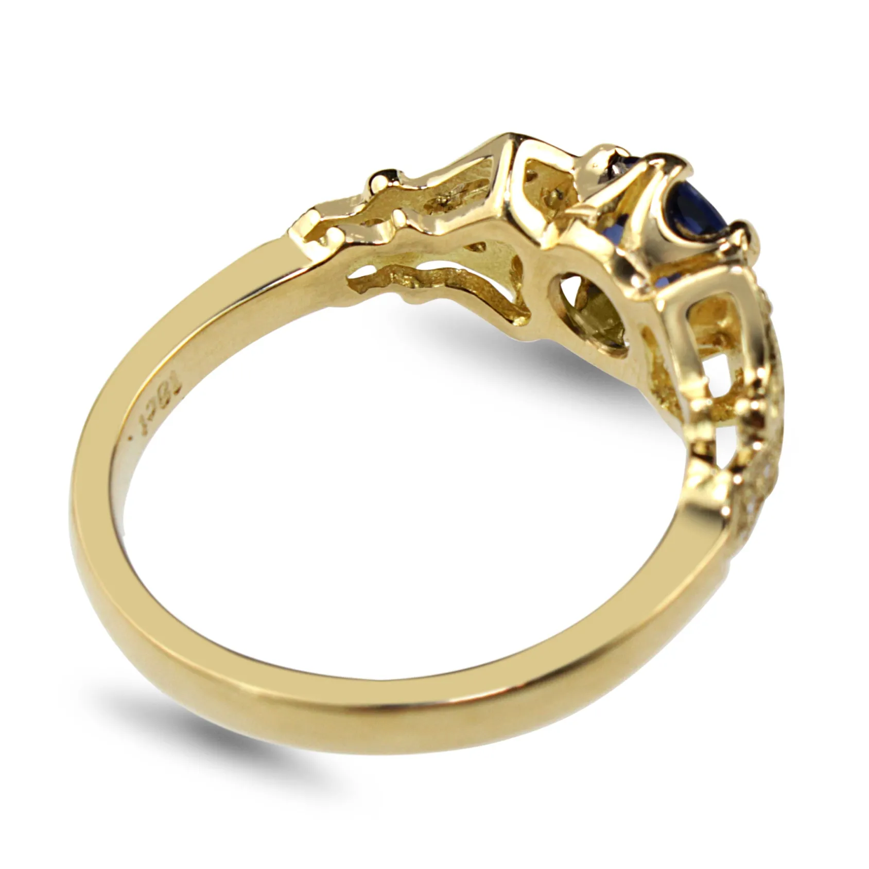 18ct Yellow Gold Vintage Style Sapphire and Diamond Ring