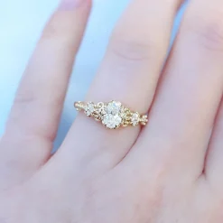 18ct Yellow Gold Vintage Style Oval Diamond Solitaire Ring