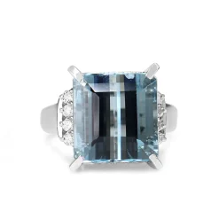 Platinum Aquamarine and Diamond Vintage Ring