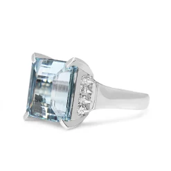 Platinum Aquamarine and Diamond Vintage Ring