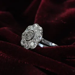 Platinum Diamond Daisy Ring