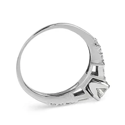 Platinum Diamond Solitaire Ring with Baguette Diamonds