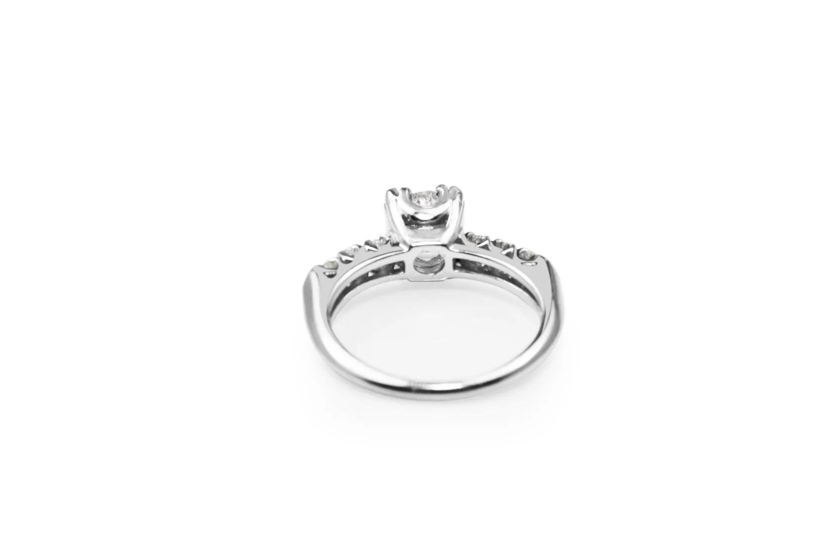Platinum Vintage Diamond Solitaire